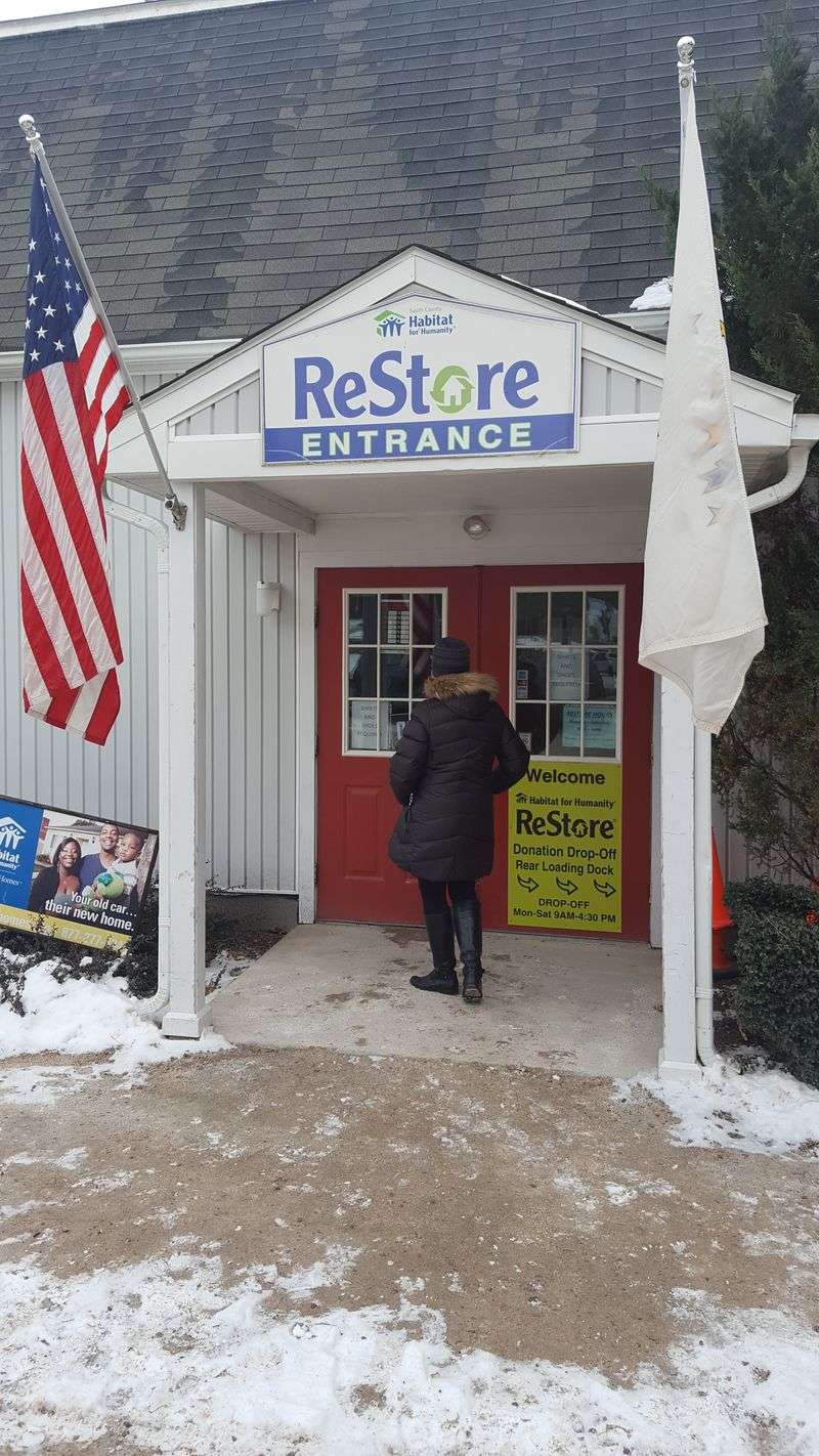 ReStore RI - Charlestown