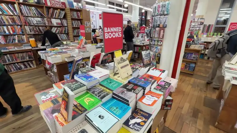Strand Bookstore (New York City, New York)