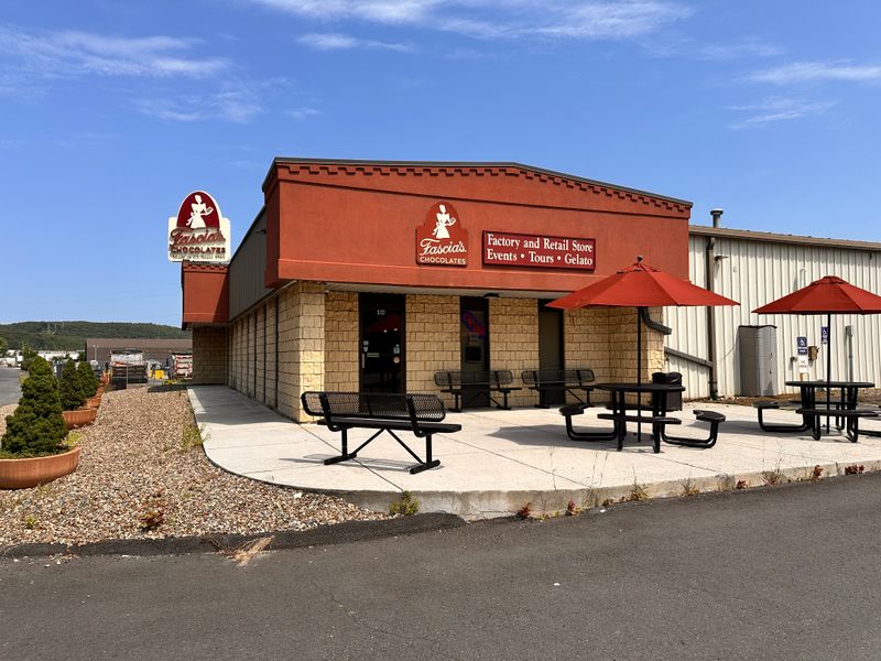Connecticut – Fascia’s Chocolates, Waterbury