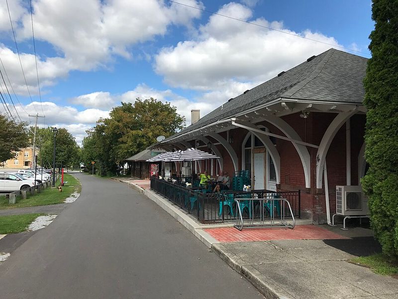 Easy Commutes and Wallet Friendly Transit