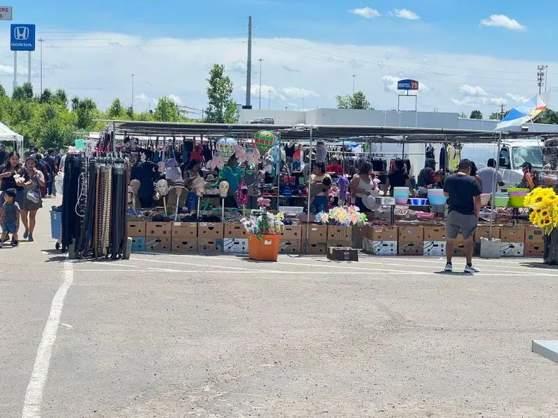 Seasonal tips: weather, crowds, and timing