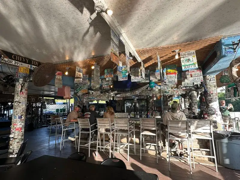 Old Florida Atmosphere, No Frills