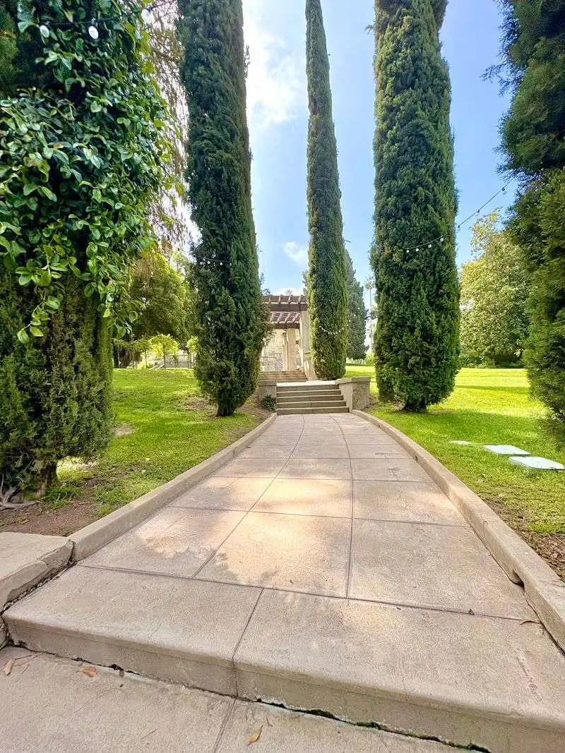 Visiting Kimberly Crest