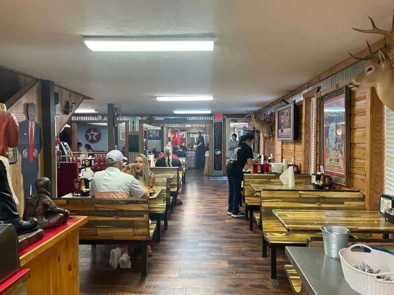 Service, Vibe, and Ownership Notes