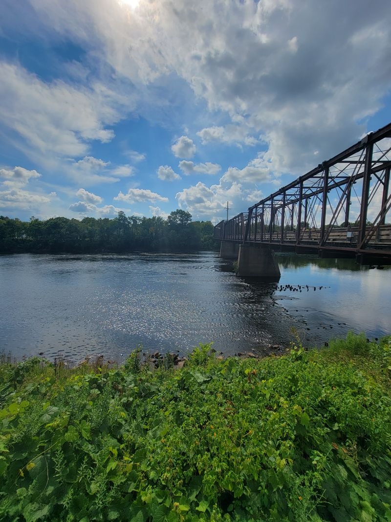 Eau Claire, WI