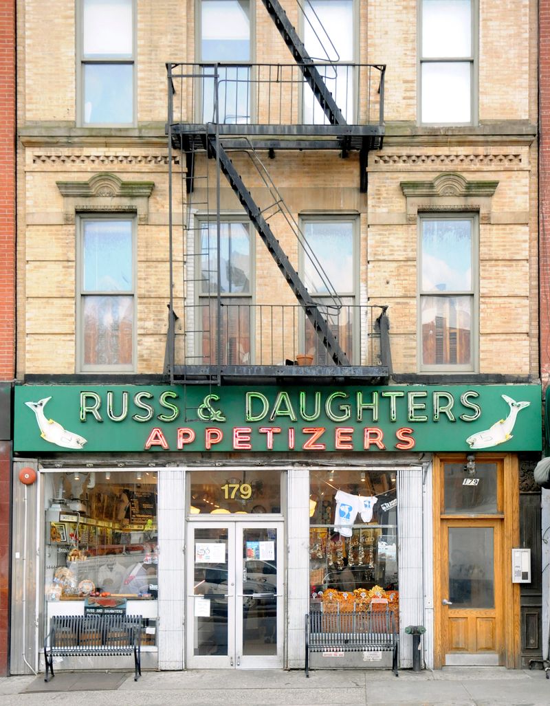 Russ & Daughters &ndash; Lox Bagel Sandwich