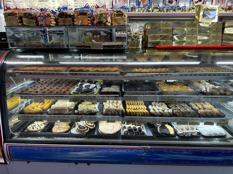 Hellas Bakery & Restaurant