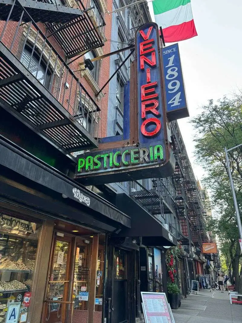 Veniero's Pasticceria & Caffe