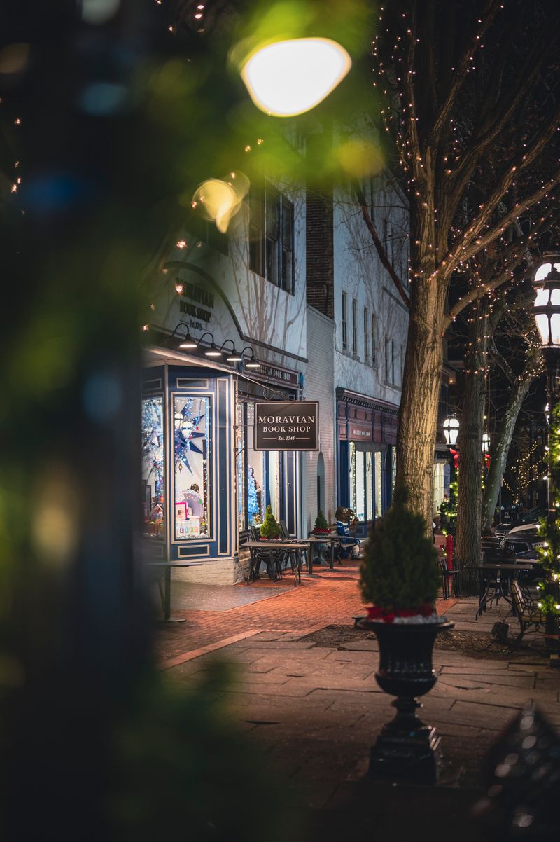 Planning Your Visit: Hours, Parking, and Timing