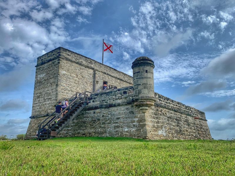 Guided Tours and Engaging Rangers