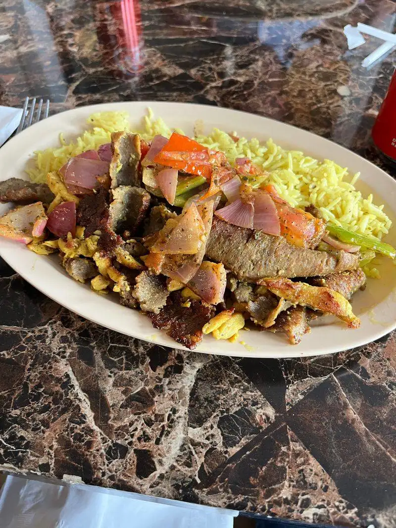 Chicken and gyros combo plate