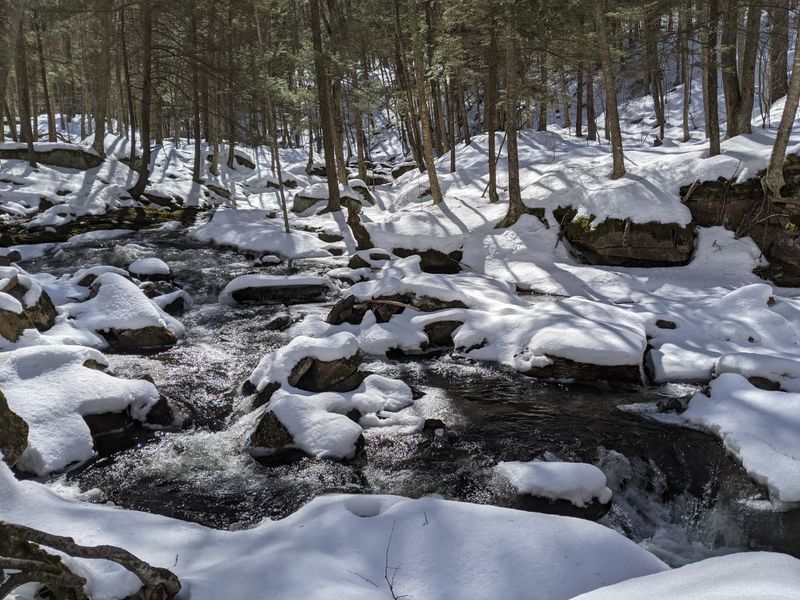 Winter Hiking, Ice, and Quiet