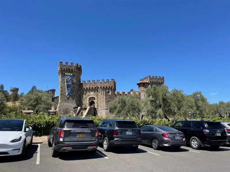 Practical details: hours, tickets, and parking