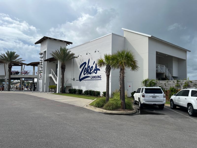 Alabama &ndash; Zeke's Restaurant (Orange Beach)