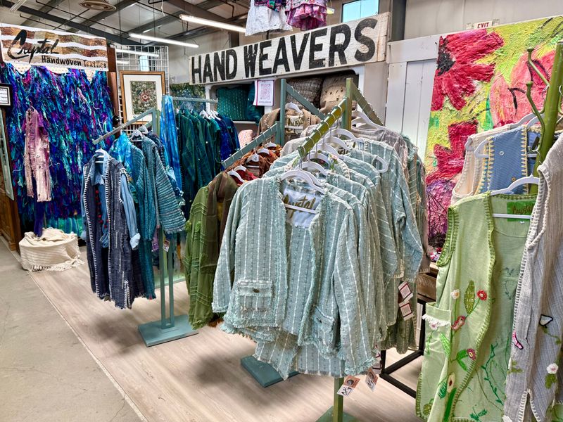 Georgia &mdash; Lakewood 400 Antiques Market (Cumming, GA)