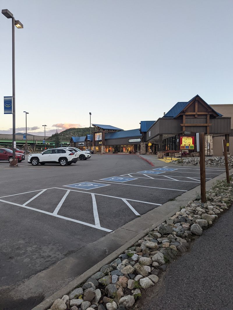 Parking, navigation, and using the welcome center