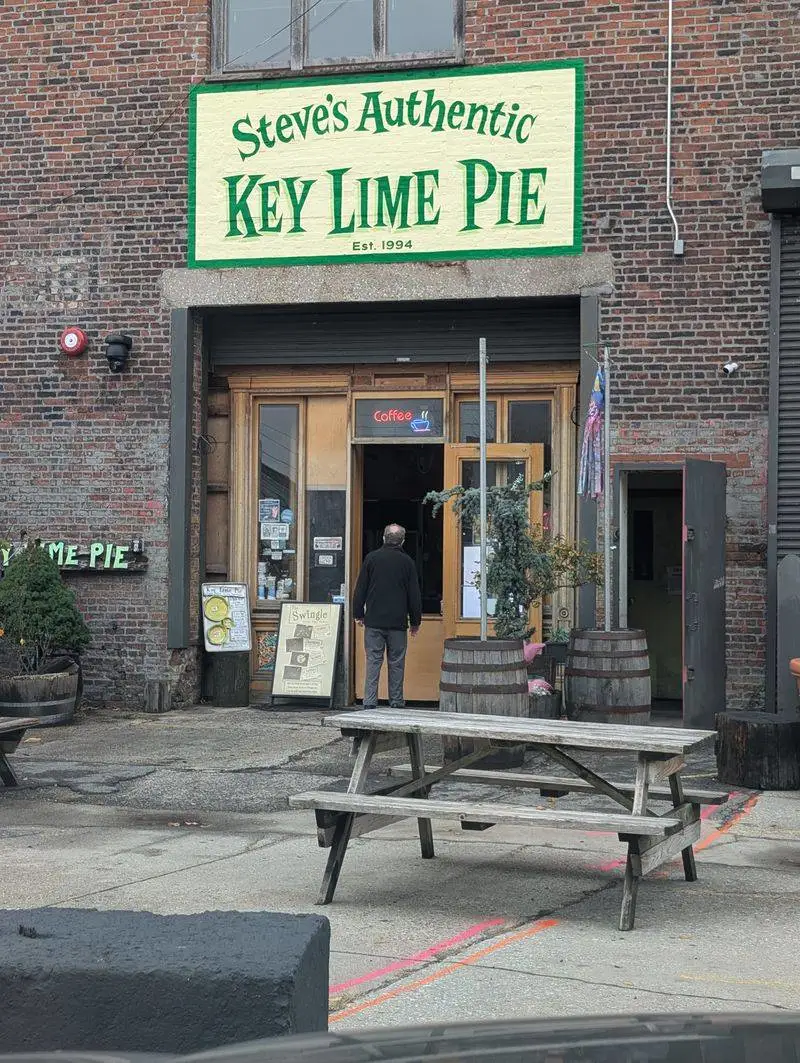 Steve&rsquo;s Authentic Key Lime Pies, Red Hook, Brooklyn