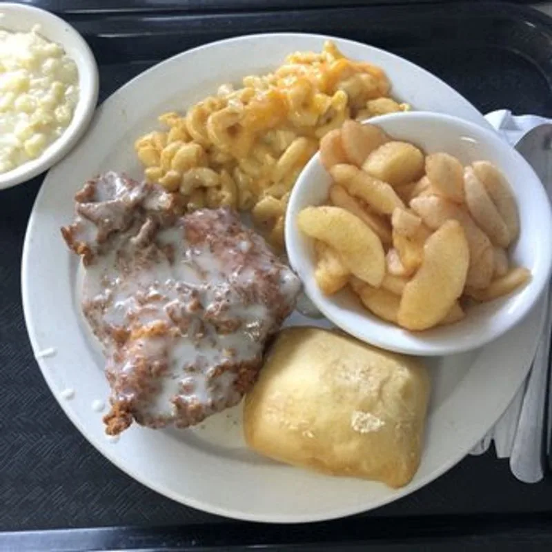 Country fried steak with white gravy