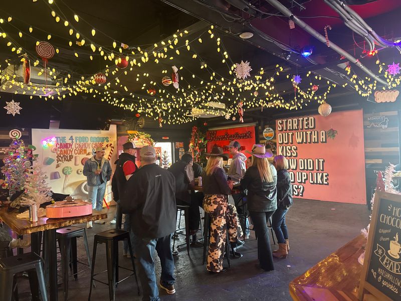 Honky Tonk Hideaway Bar & Cantina &ndash; Nashville, TN