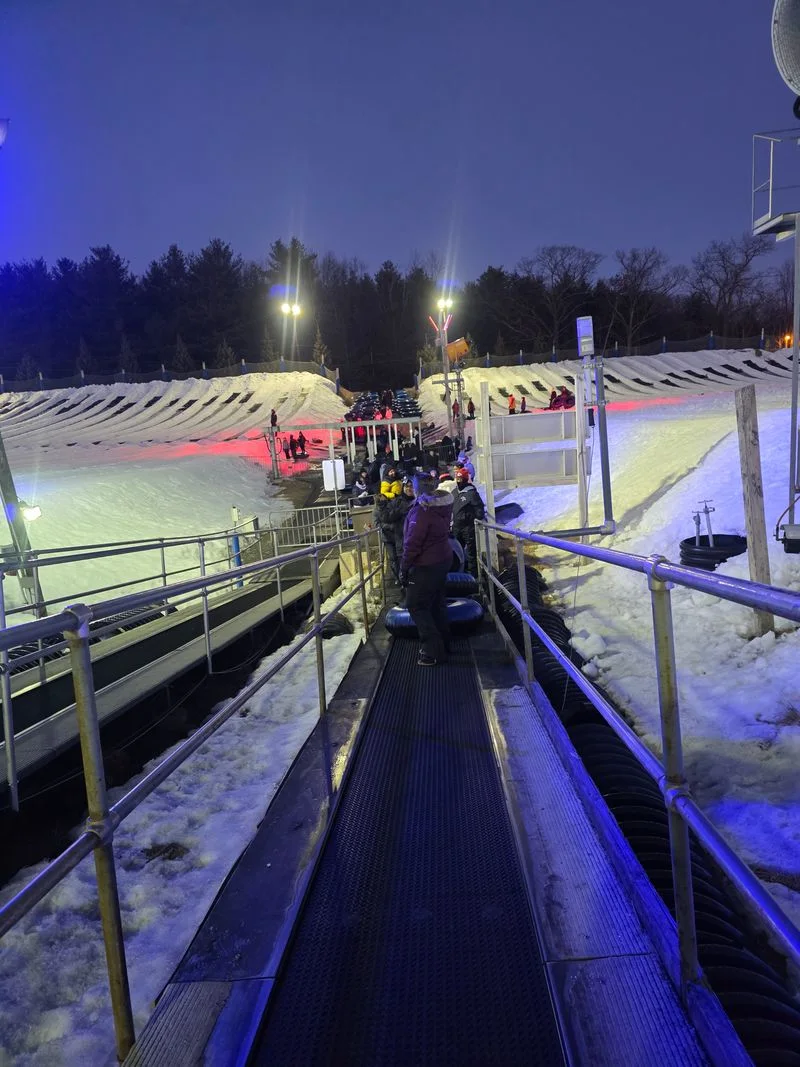 How to plan your glowing tubing session