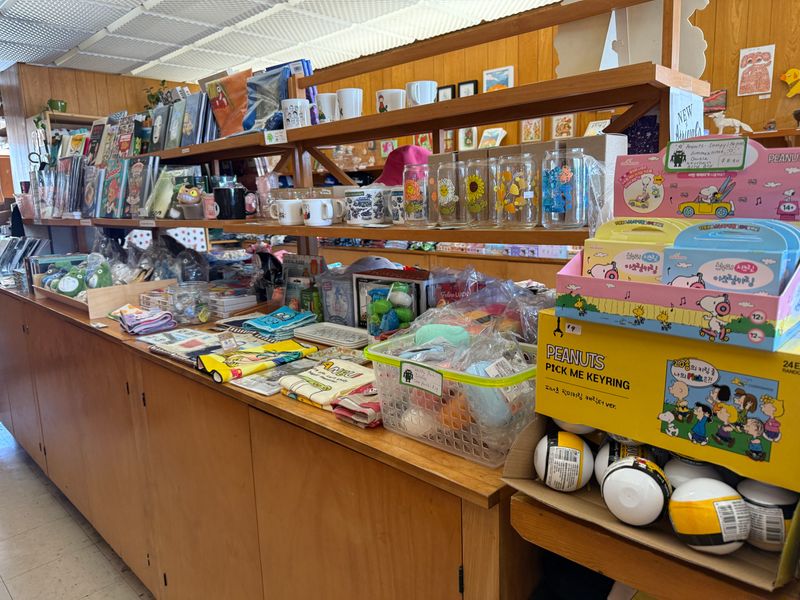 Giant Robot Store - Los Angeles, CA