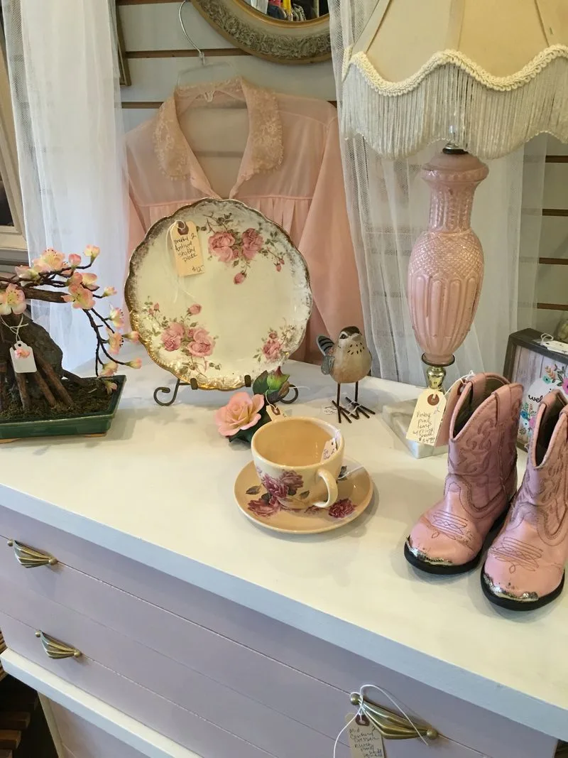 Vintage and antiques worth the linger