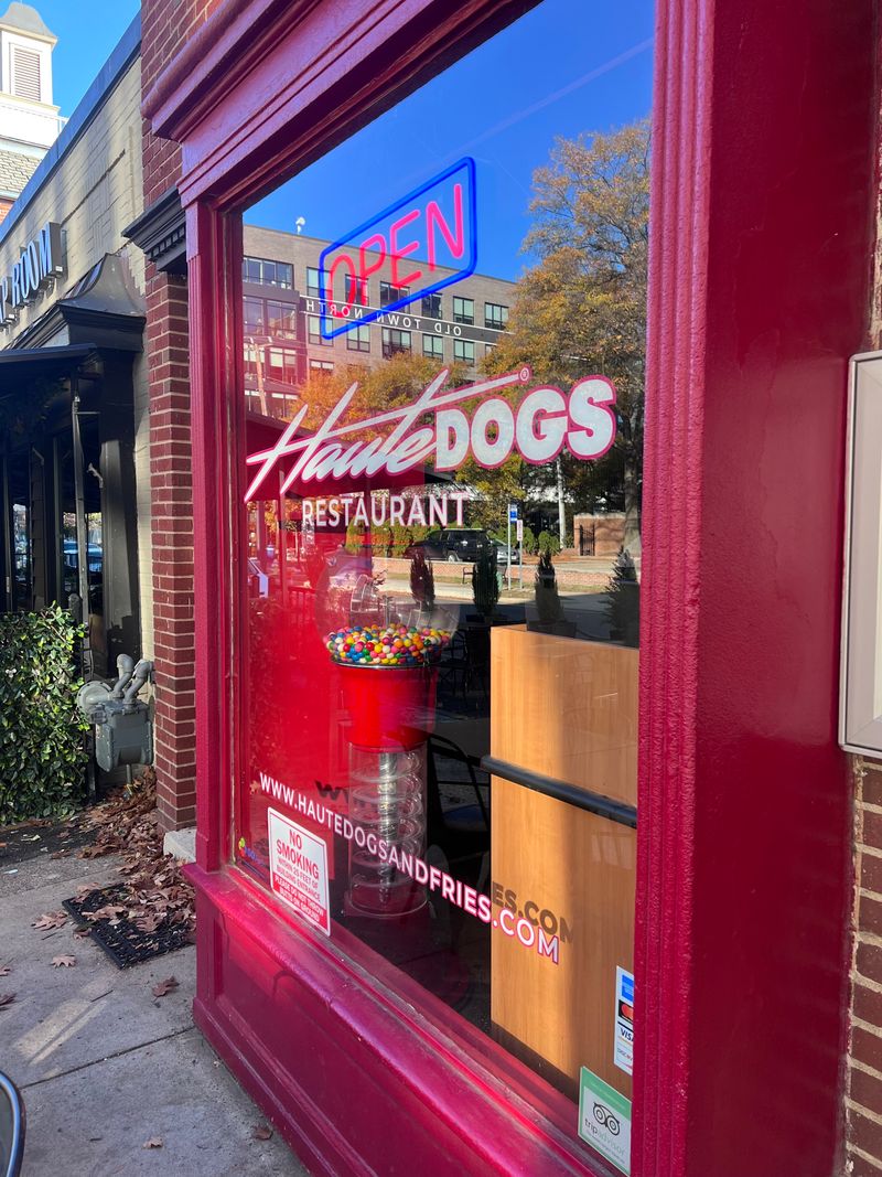 Haute Dogs & Fries, Alexandria, Virginia