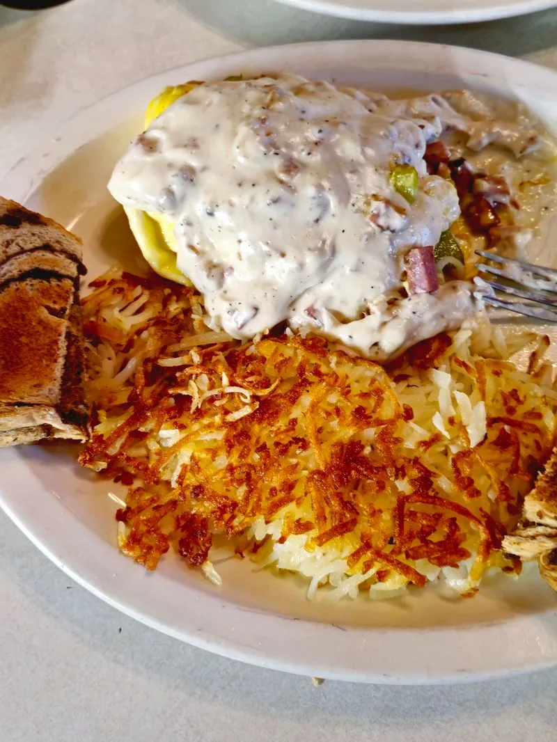 Pickles, Onions, and the Perfect Bite