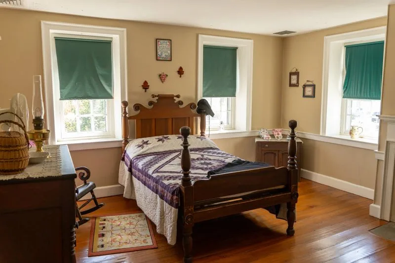 Guided House Tour: Everyday Amish Life Inside