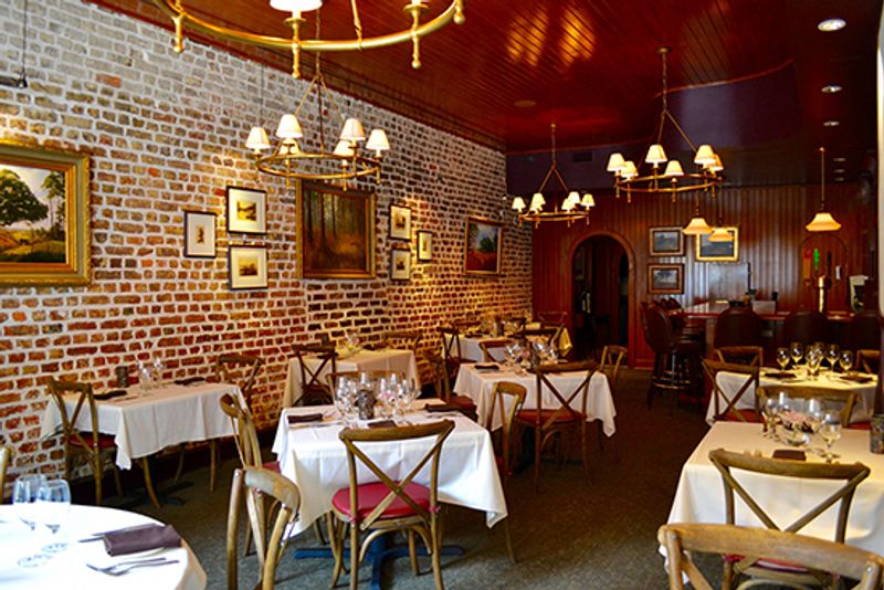 Halls Chophouse &mdash; Charleston, SC