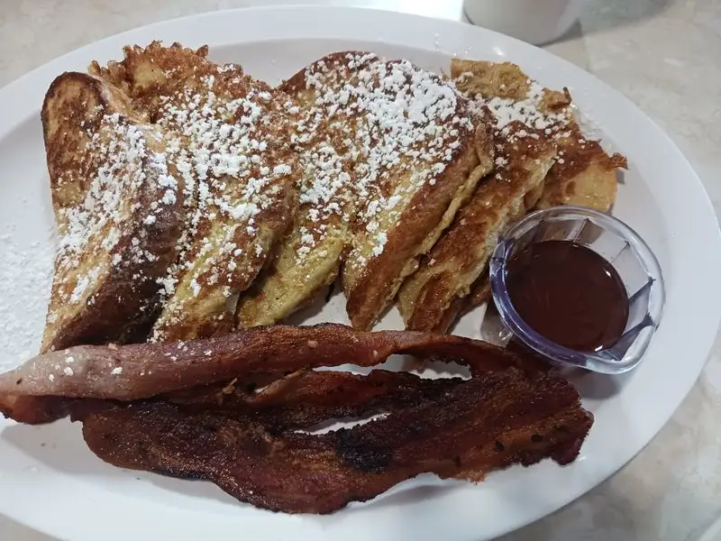 French toast for the nostalgic sweet tooth