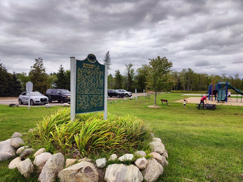 Michigan Hemingway Memorial &mdash; Petoskey, Michigan
