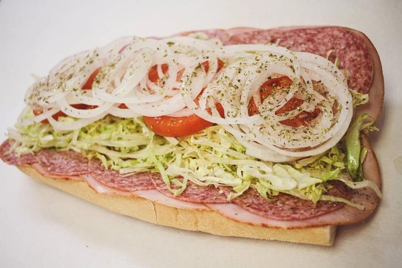 Carmen&rsquo;s Deli &ndash; Corned Beef on Rye