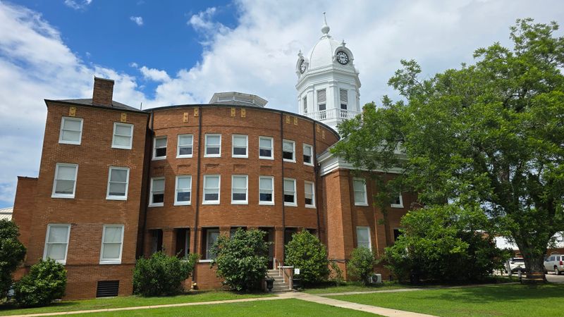 Monroe County Courthouse and Museum