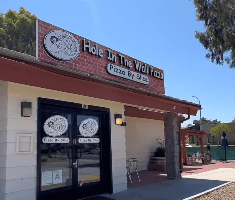 SF Hole In The Wall Pizza Riverside &mdash; Riverside, CA
