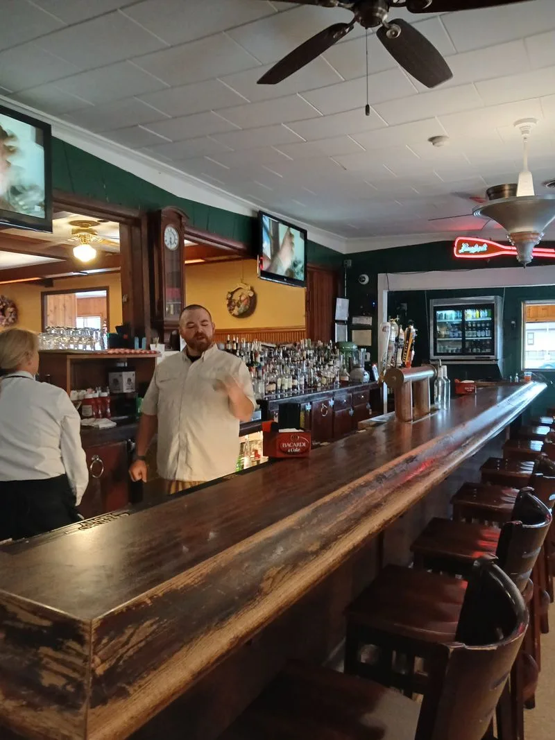 Cozy, Family-Friendly Atmosphere