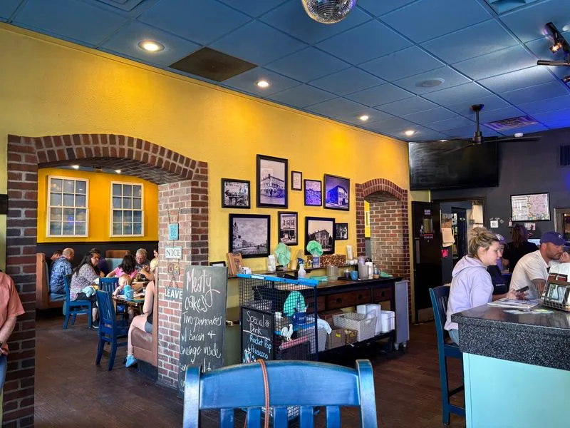 Know before you go: hours, price, and vibe