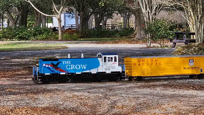 Scenic highlights along the track