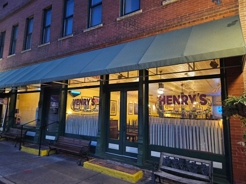Henry&rsquo;s Louisiana Grill &ndash; Acworth
