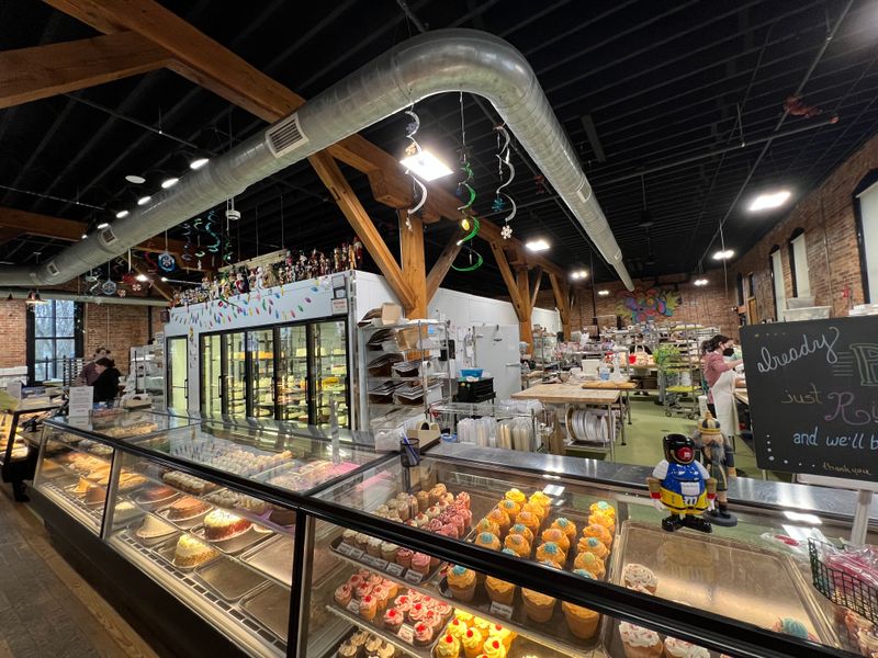 Illinois &mdash; Trefzger&rsquo;s Bakery (Peoria Heights)