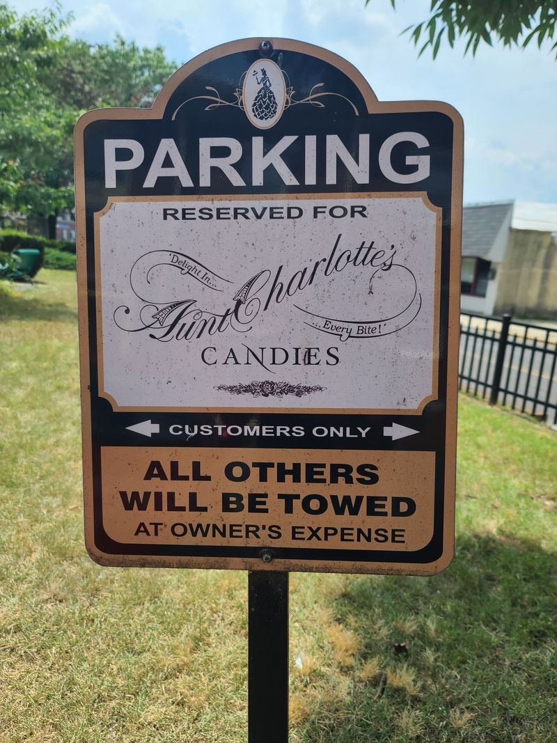 Local tips: hours, parking, and calling ahead