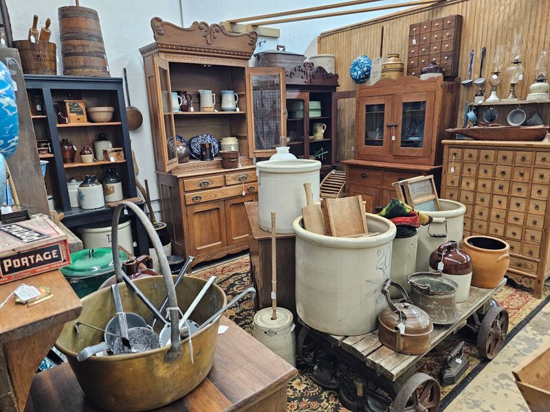 Kansas &mdash; Paramount Antique Mall (Wichita, KS)