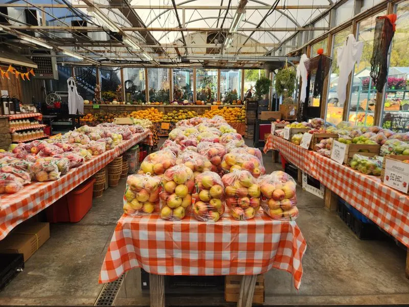 Local Makers and Farm Market Trail