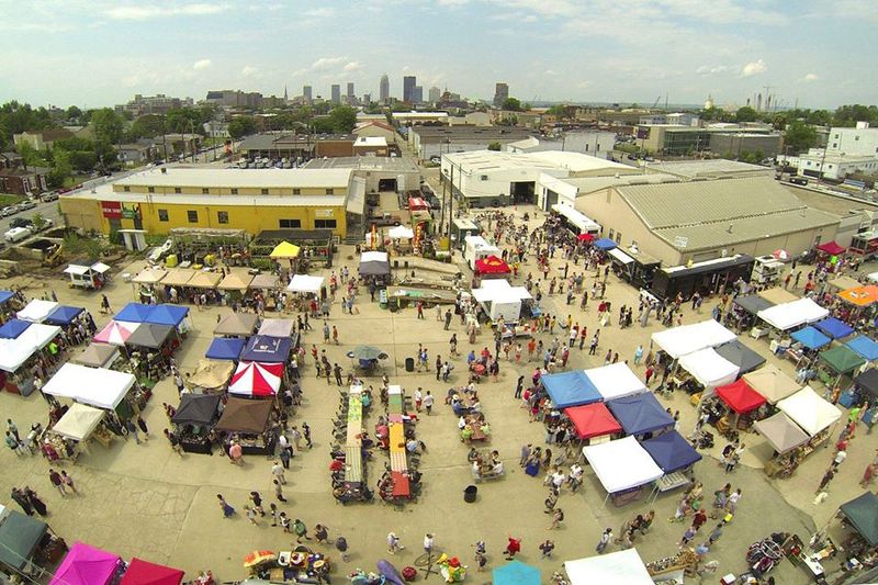 Kentucky &ndash; Flea Off Market, Louisville