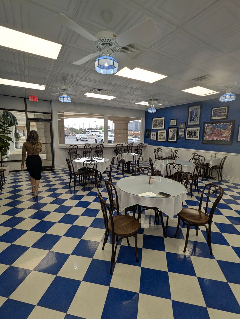 Louisiana &ndash; Not Just Pie &ndash; (Monroe)