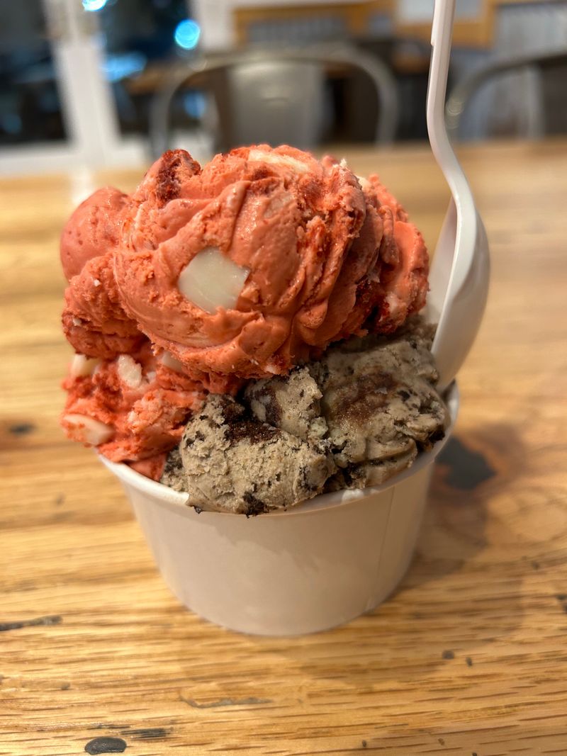 Cal&rsquo;s Creamery &mdash; Reading