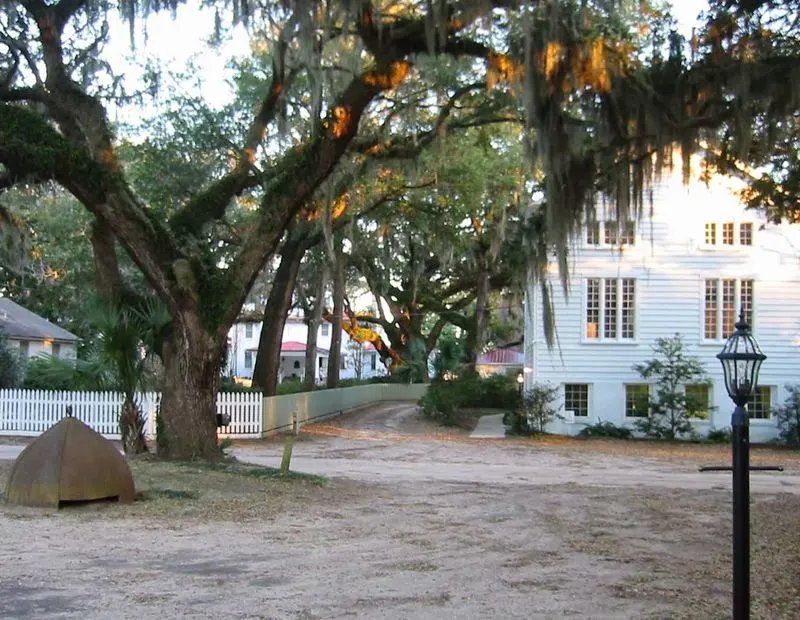 Rockville Presbyterian and Avenue of Oaks