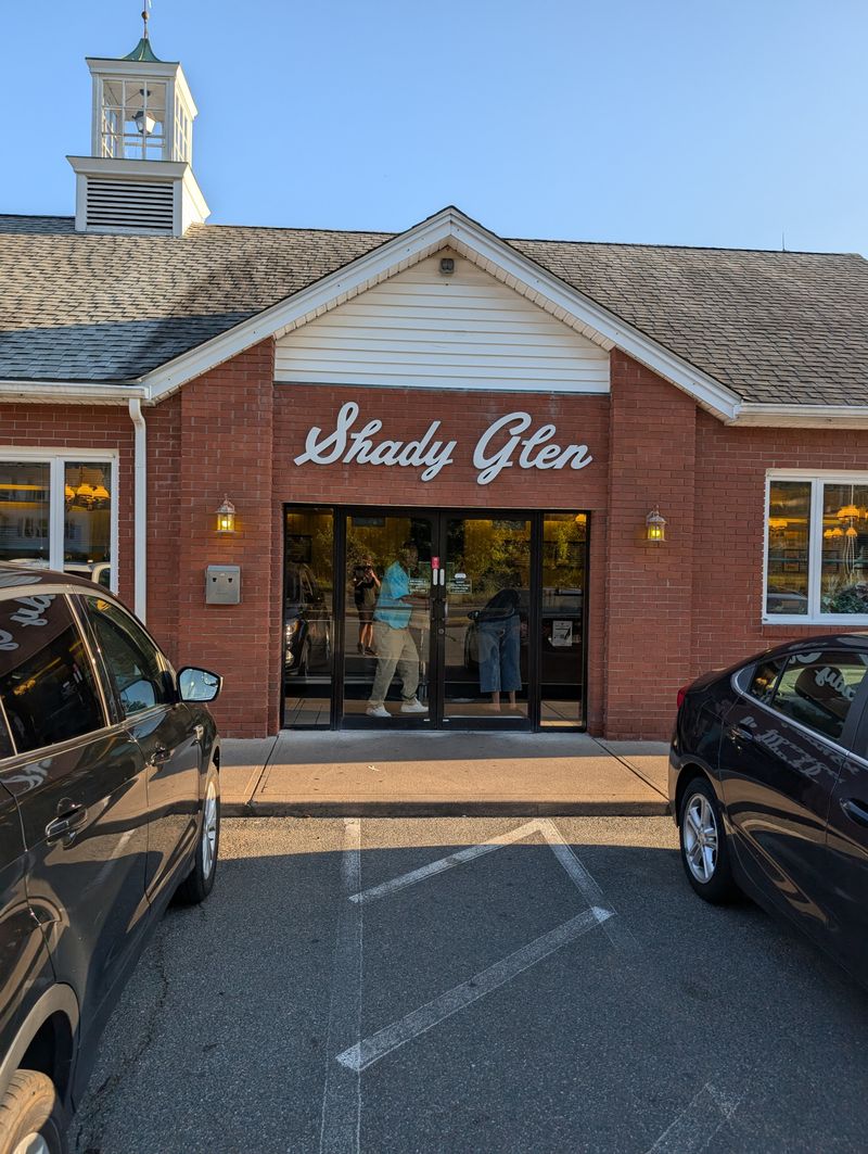 Shady Glen Restaurant & Ice Cream &mdash; Manchester, Connecticut
