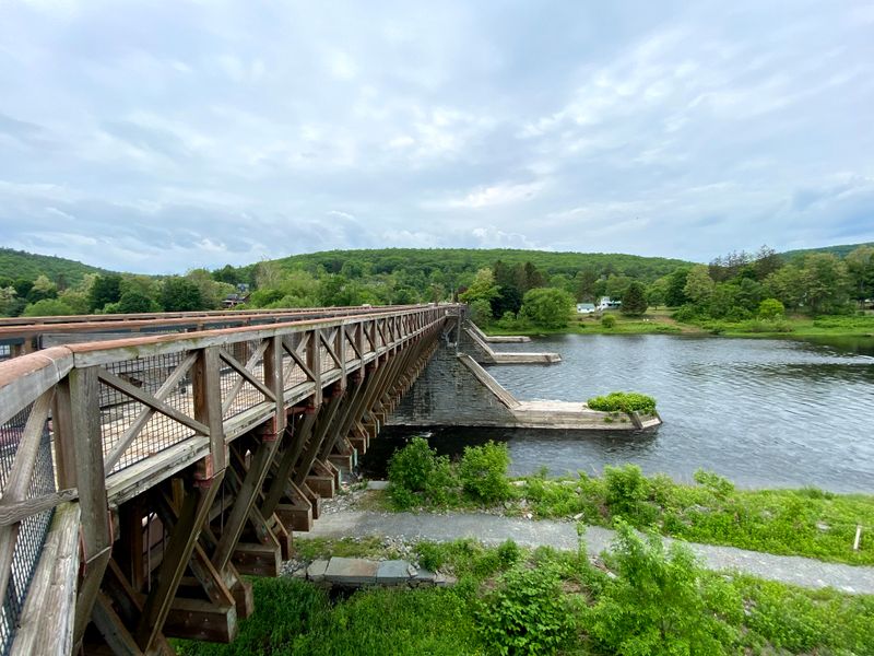 Roebling&rsquo;s Delaware Aqueduct