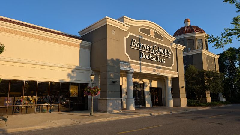 Barnes & Noble – The Summit, Birmingham